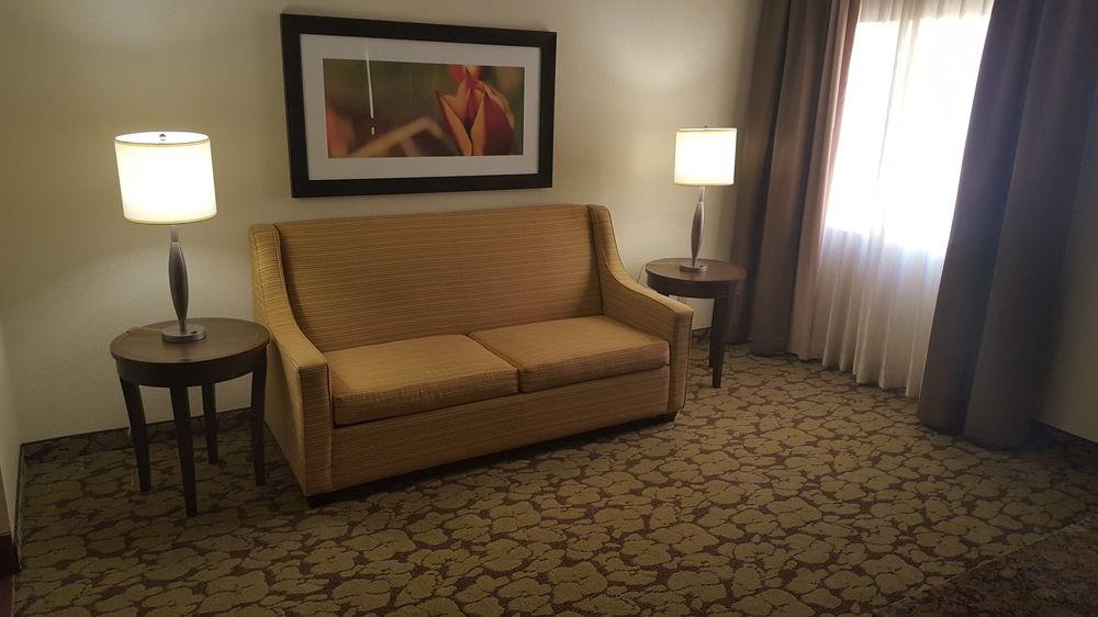 Hilton Garden Inn Phoenix Midtown מראה חיצוני תמונה