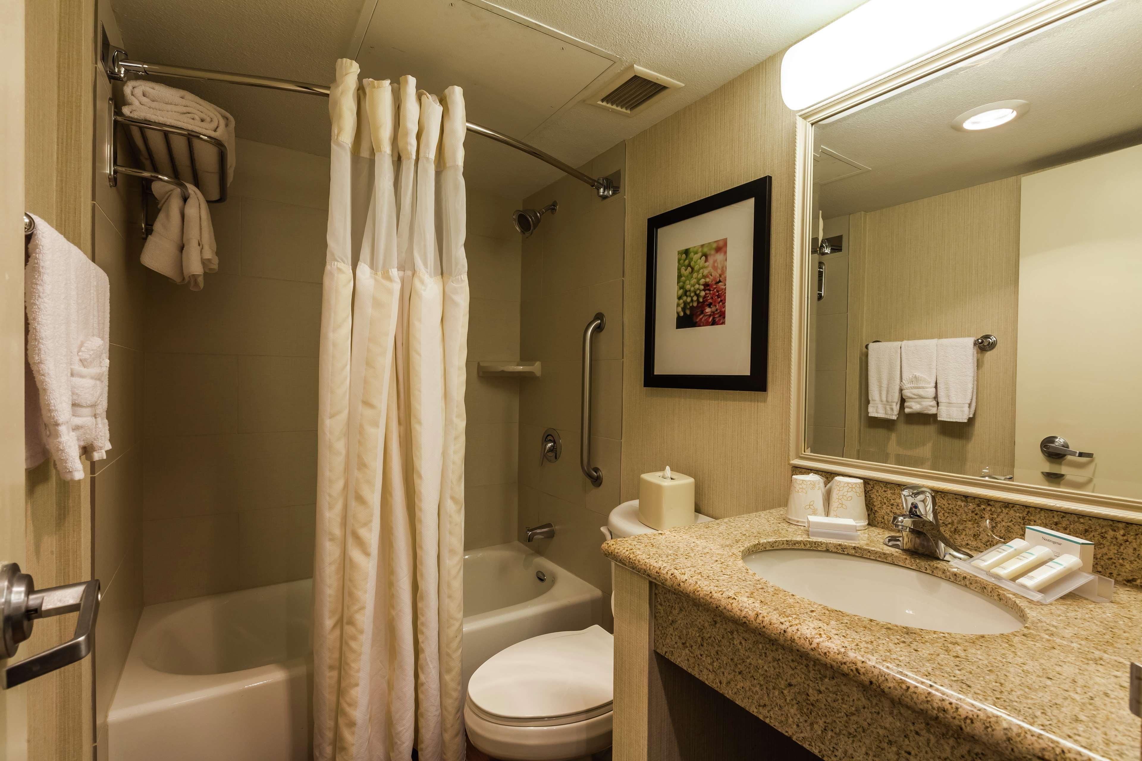 Hilton Garden Inn Phoenix Midtown מראה חיצוני תמונה