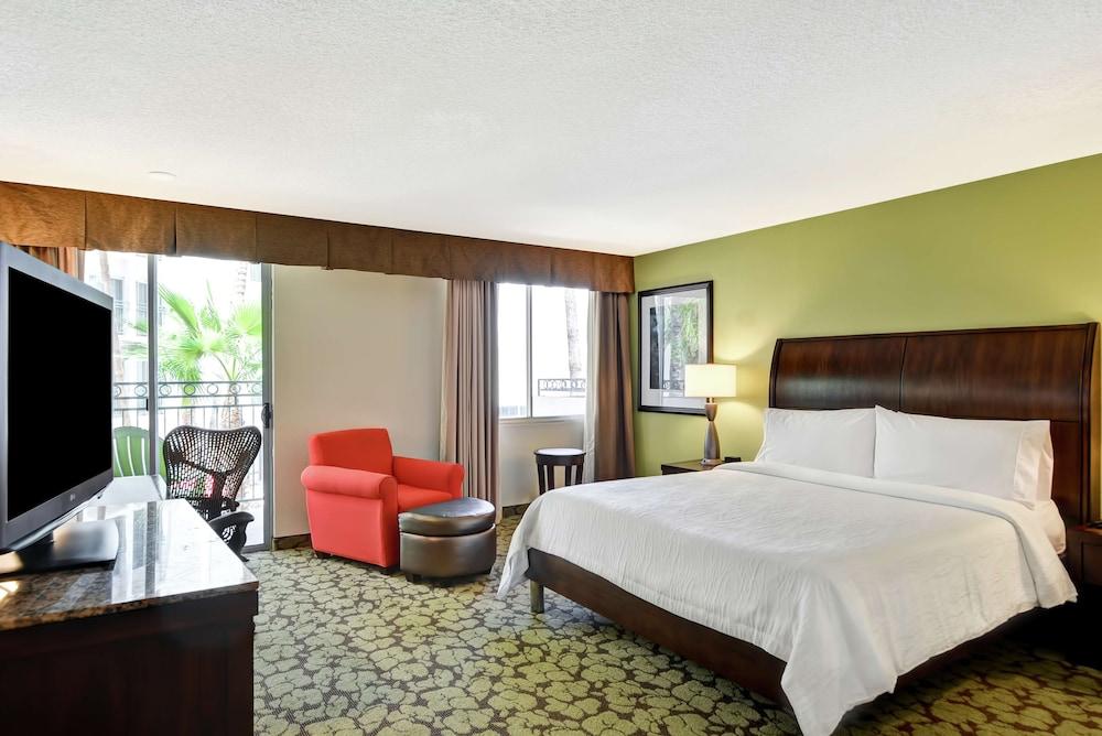 Hilton Garden Inn Phoenix Midtown מראה חיצוני תמונה