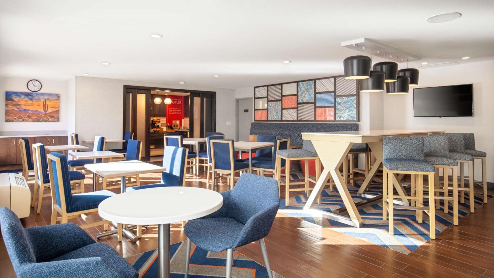 Hilton Garden Inn Phoenix Midtown מראה חיצוני תמונה